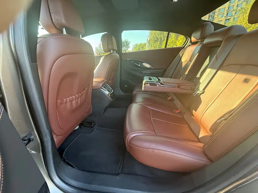 Buick LaCrosse — миниатюра 5