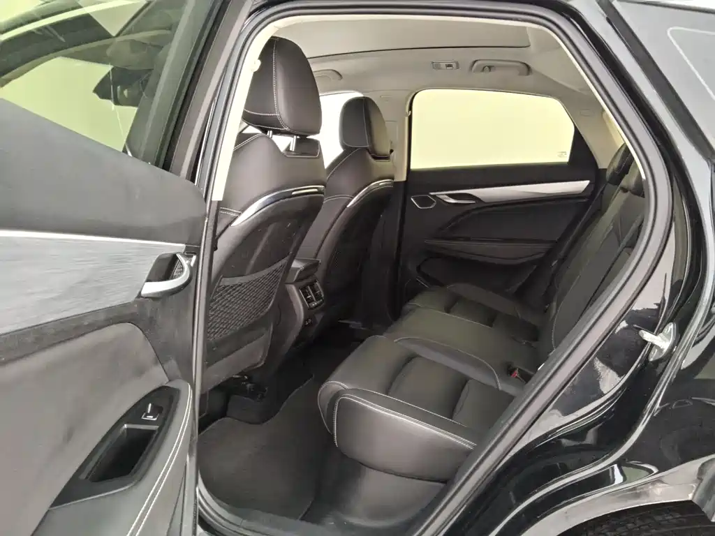 GEELY AUTOMOBILE XINGYUE