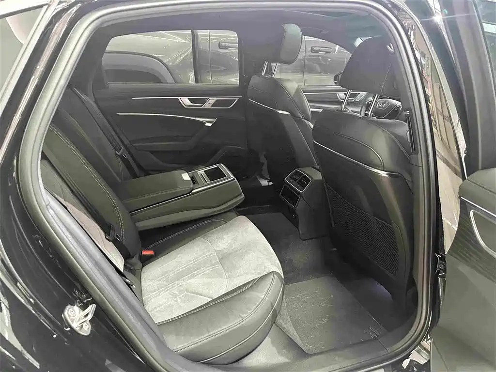 Audi A6L — миниатюра 15