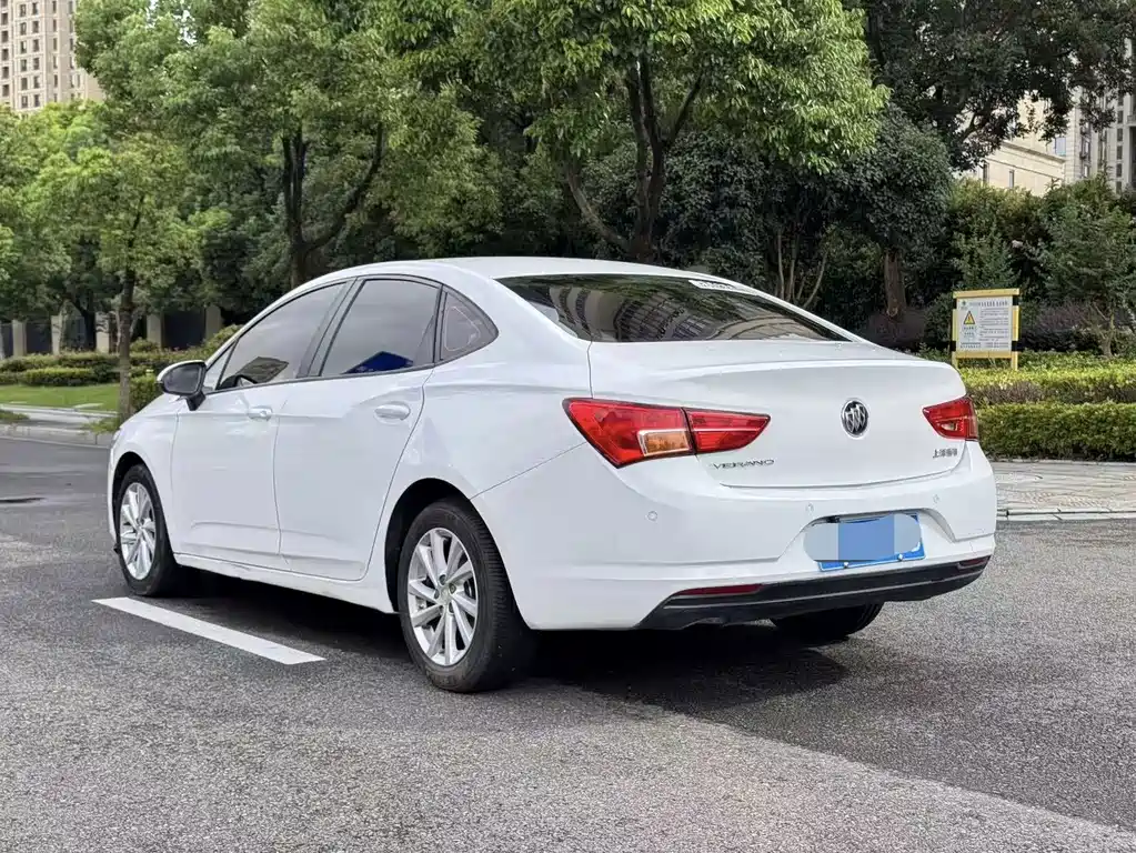 Buick Verano — миниатюра 6