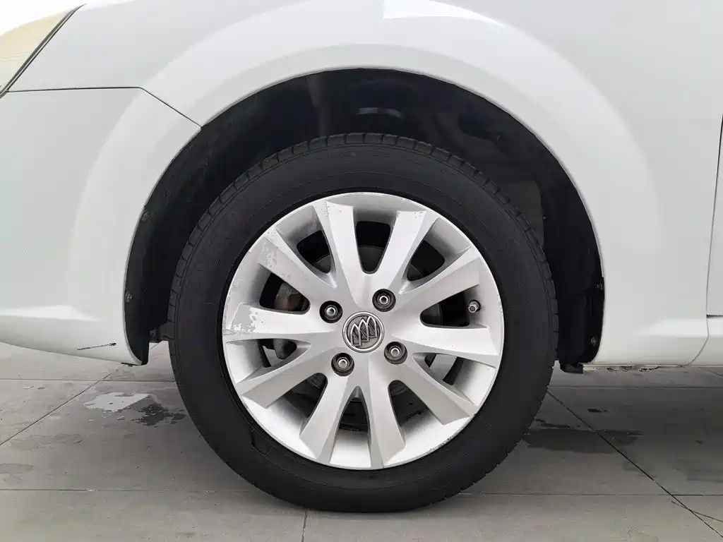 Buick Excelle — миниатюра 17