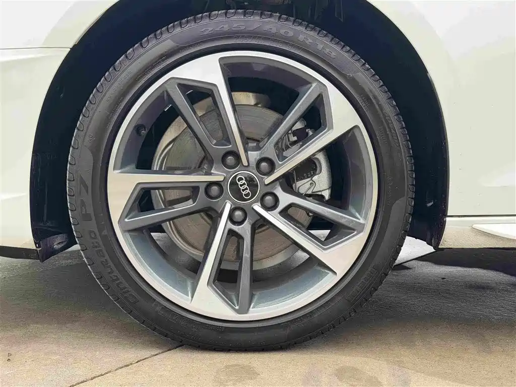 Audi A4L — миниатюра 14