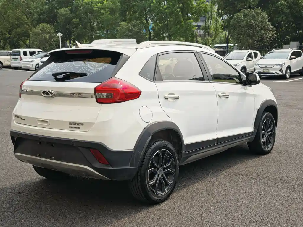 Chery New Energy Tiggo 3xe — миниатюра 9