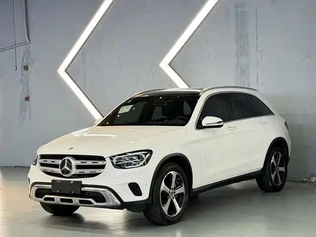 MERCEDES-BENZ GLC
