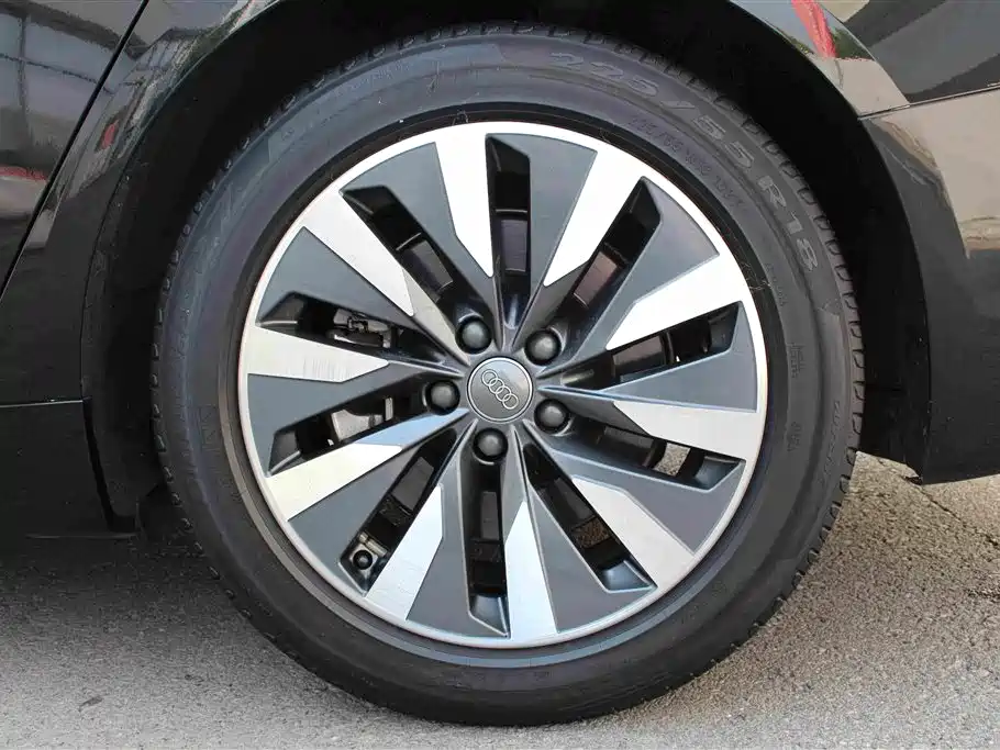 Audi A6L — миниатюра 11
