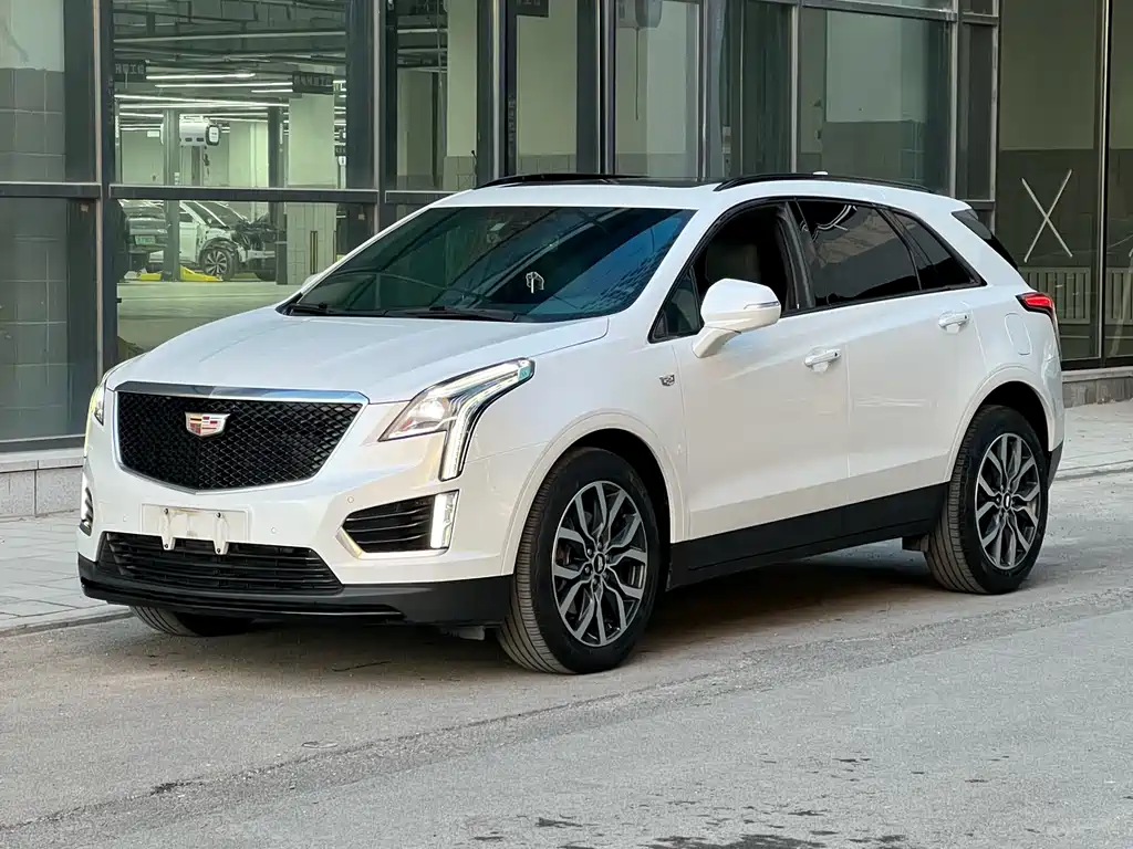 CADILLAC XT5