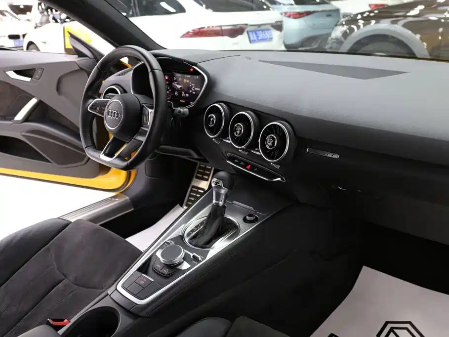 Audi TT — миниатюра 15