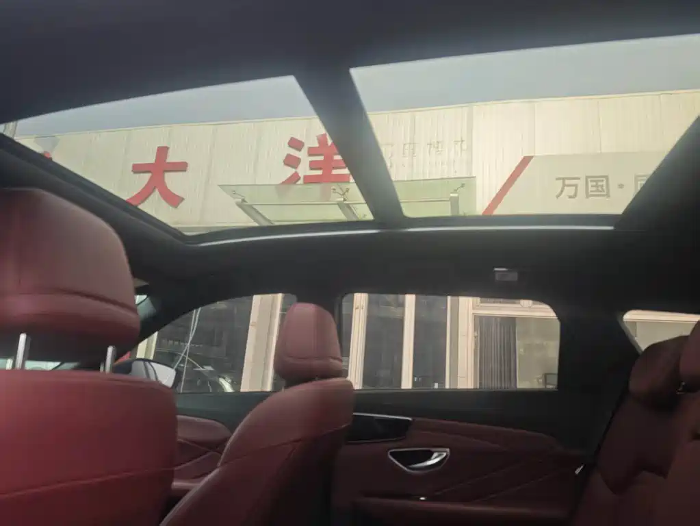 JETOUR X70 PLUS 2025 1.5T Luxury 7 мест