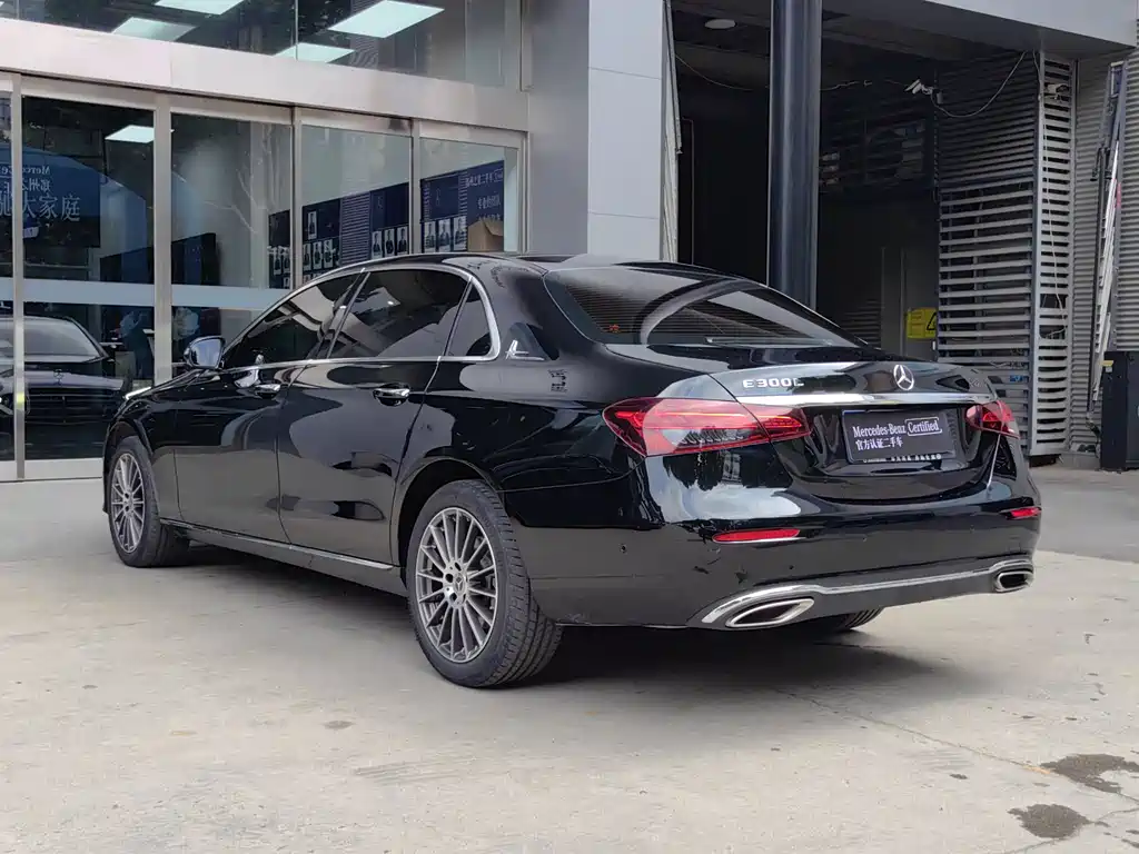 Mercedes-Benz E-Class E 2023 E 260 L