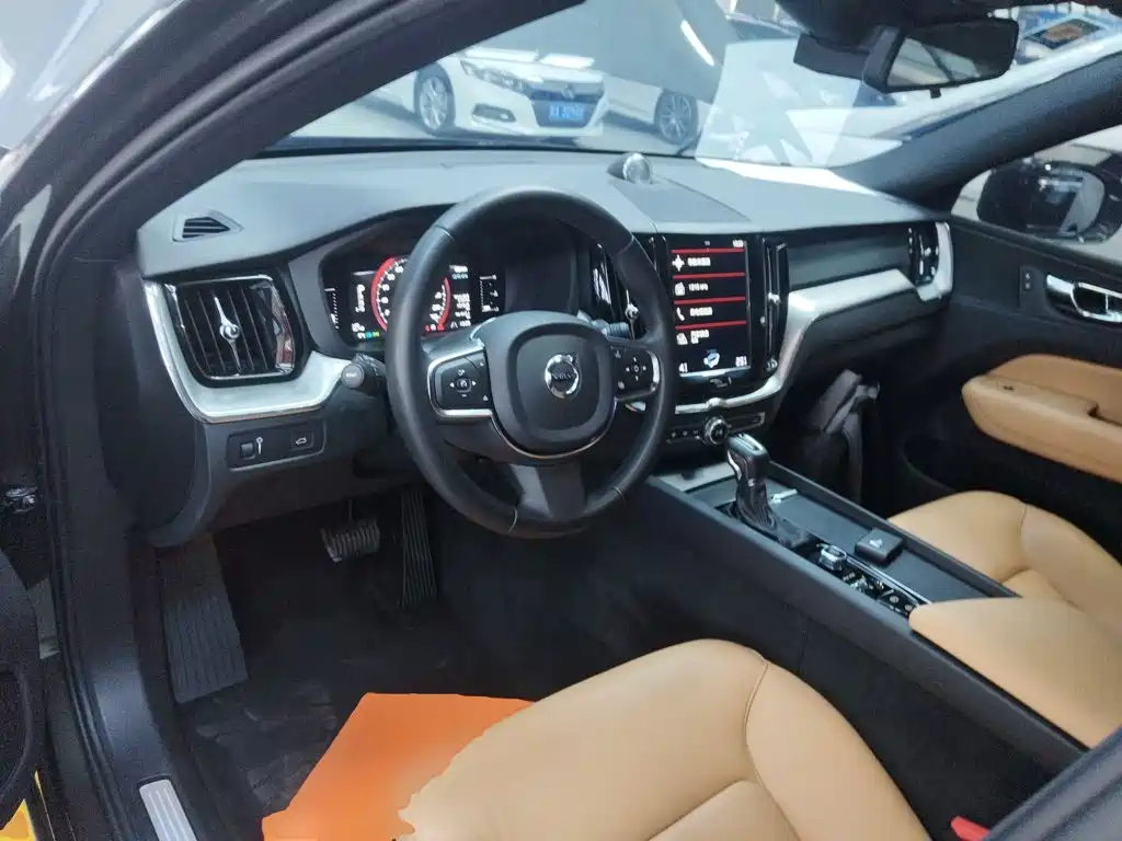 Volvo XC60 2019 T5 VI