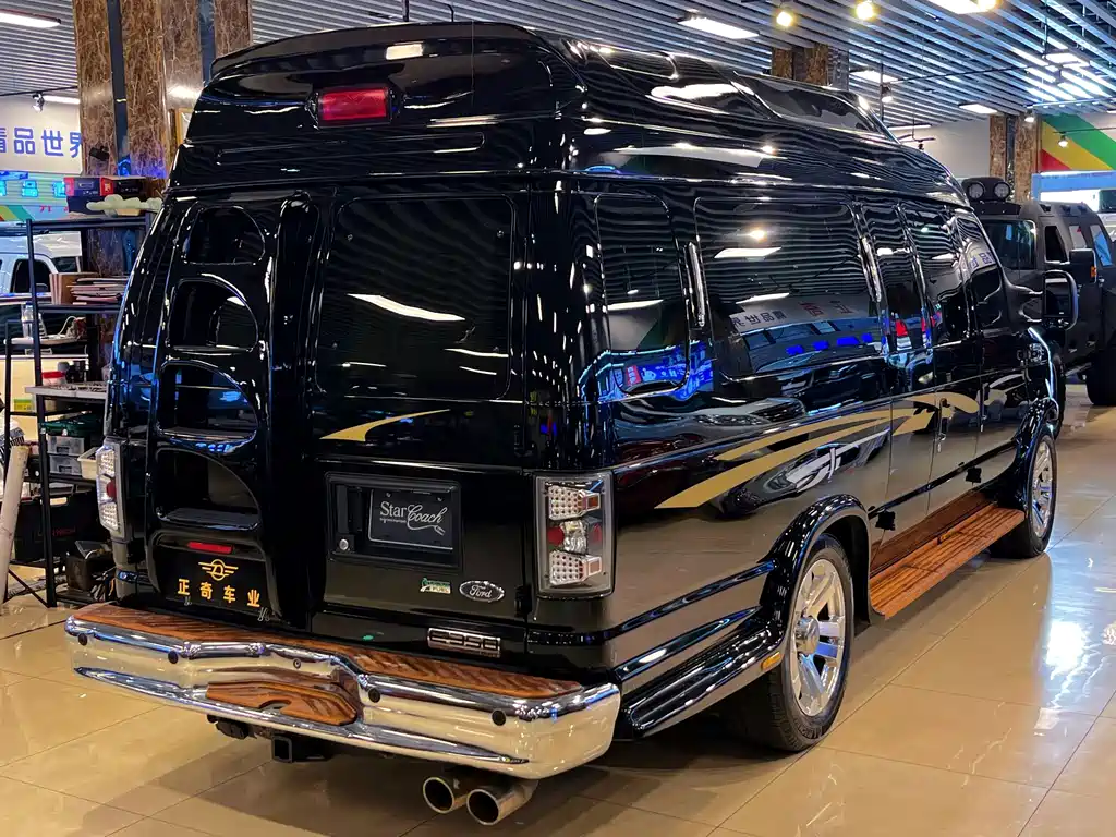 Ford E350 — миниатюра 6