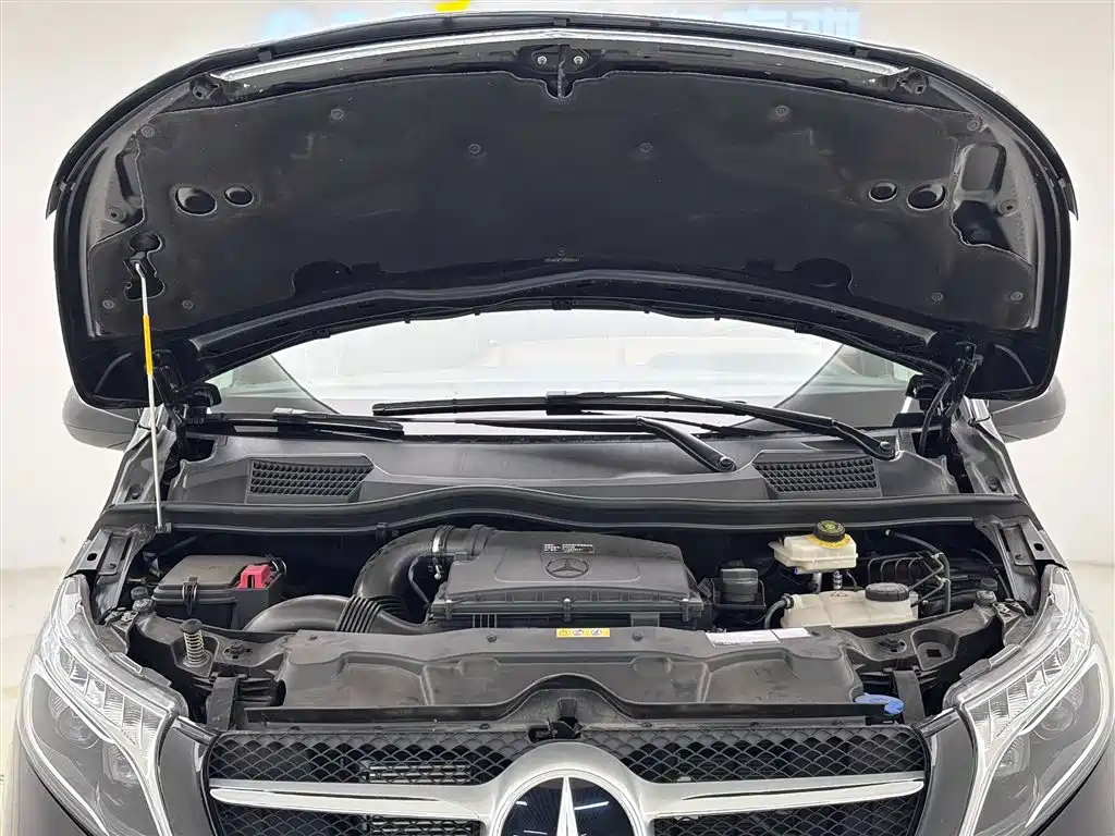 Mercedes-Benz Vito 2024 2.0T AT