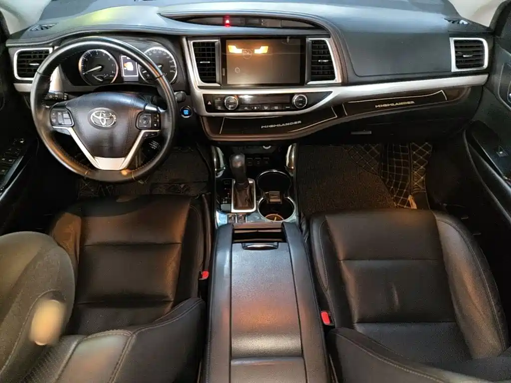 Toyota Highlander — миниатюра 10