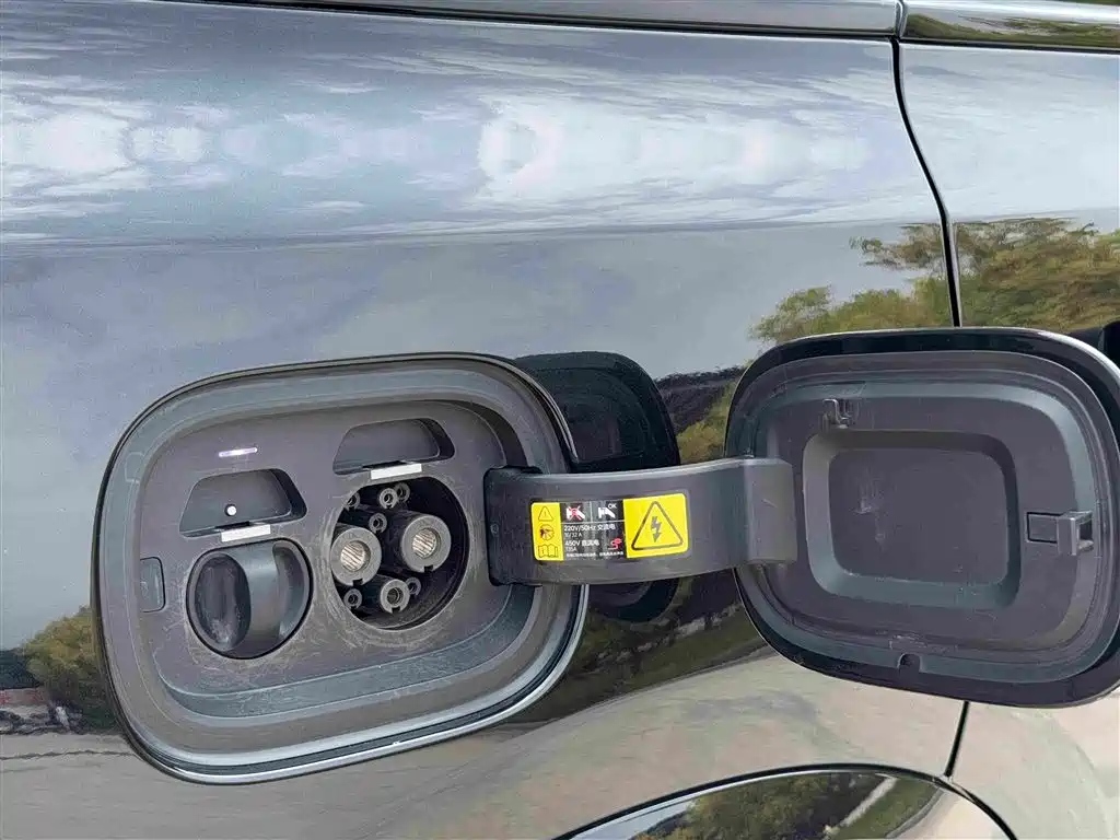 Li Auto Li L9 — миниатюра 25