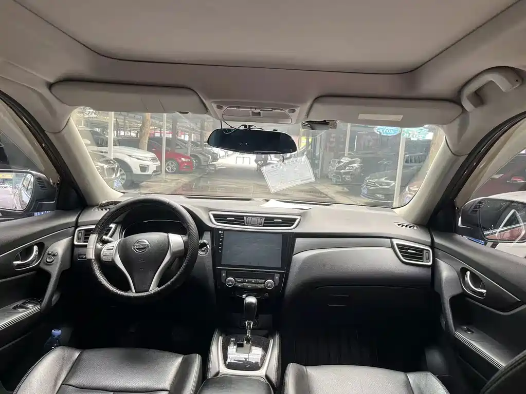 Nissan X-Trail — миниатюра 7