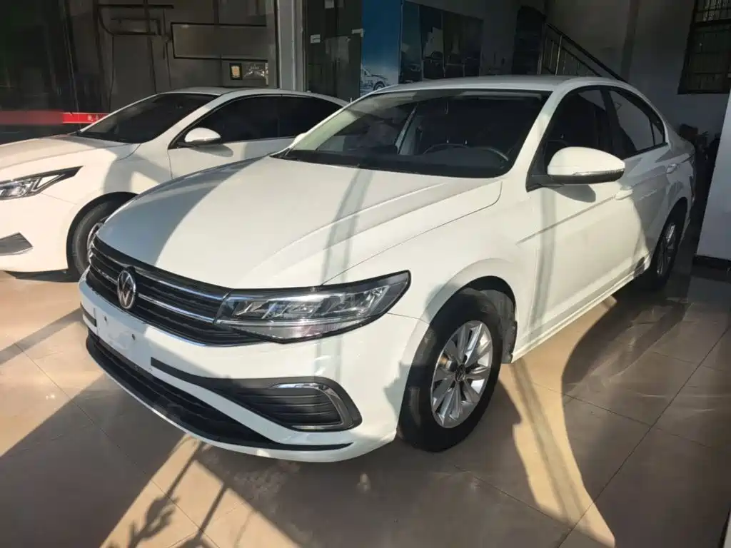 Volkswagen Bora — миниатюра 2