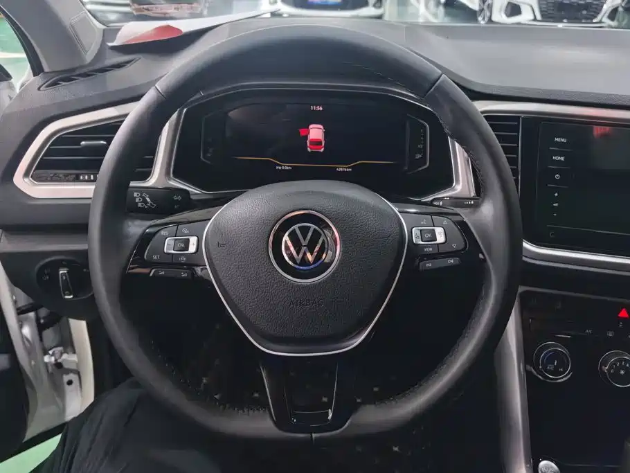 Volkswagen T-Roc — миниатюра 14