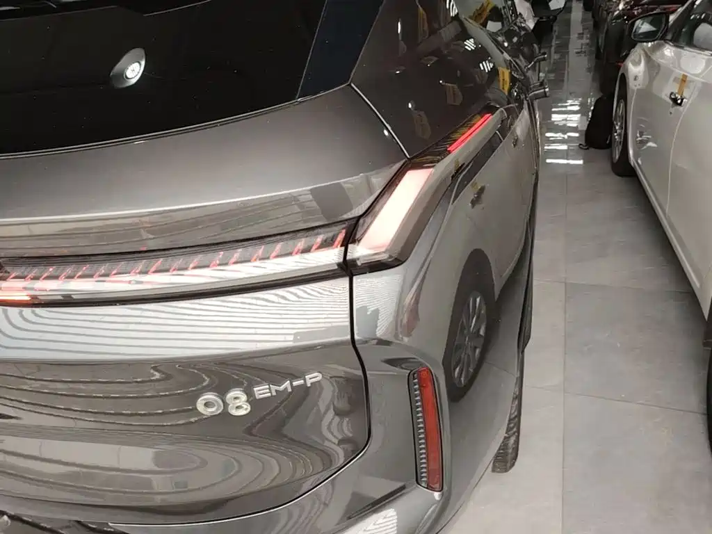 Lynk & Co 08 EM-P — миниатюра 8
