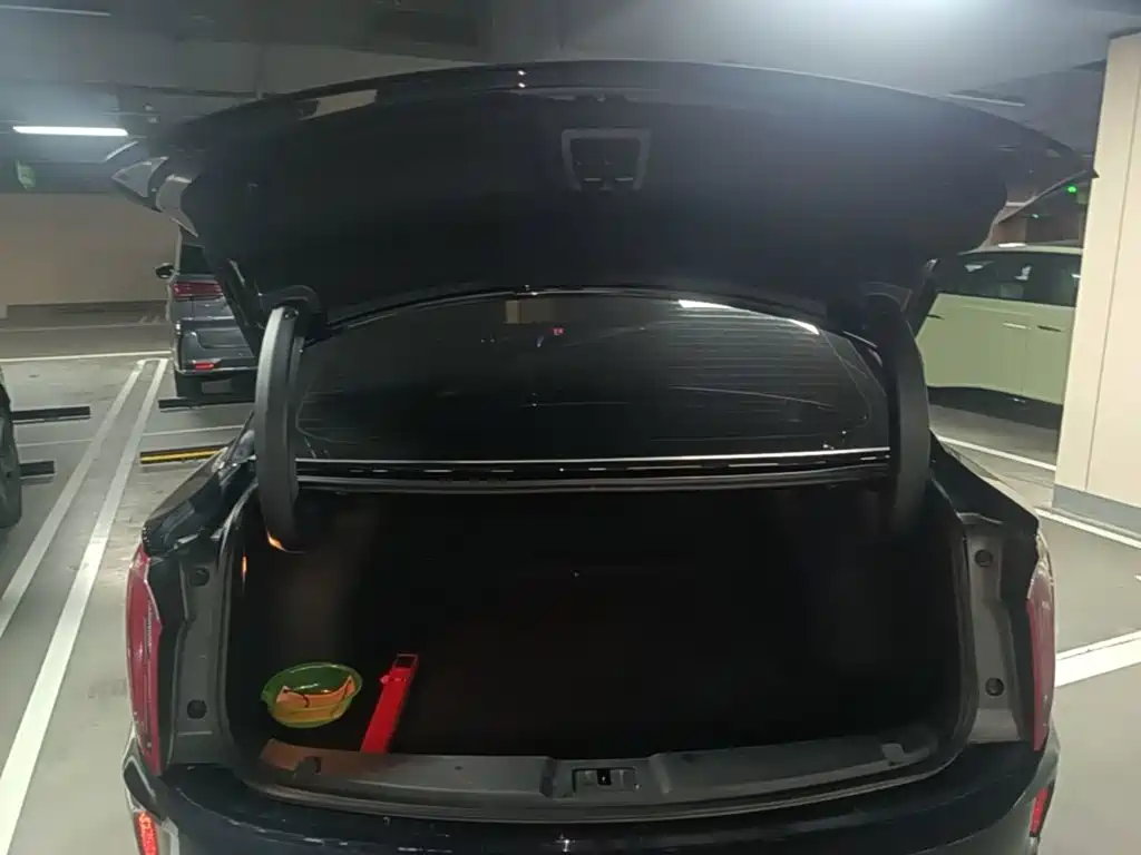 Hongqi Hongqi E-QM5 — миниатюра 19