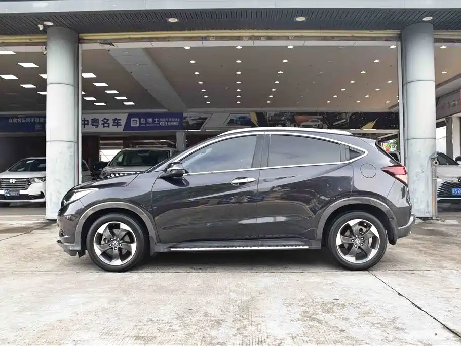 Honda Vezel 2015 1.8L CVT Flagship