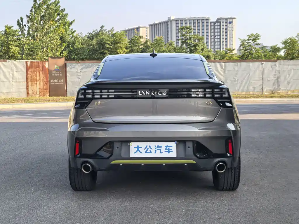 Lynk & Co 05 — миниатюра 18