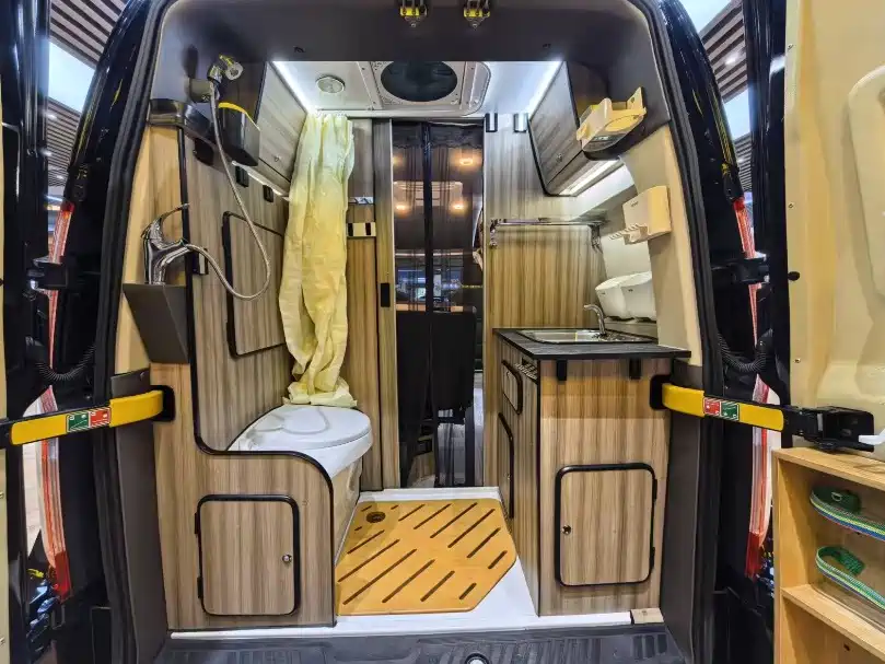 Ford Transit — миниатюра 21