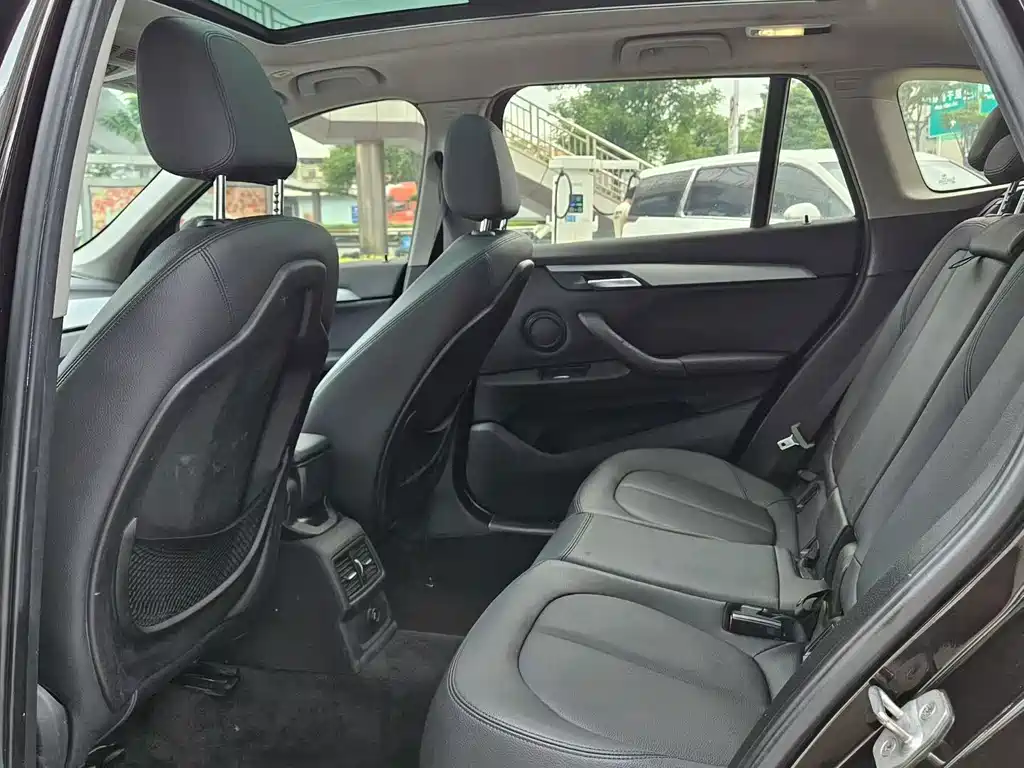 BMW X1 — миниатюра 8
