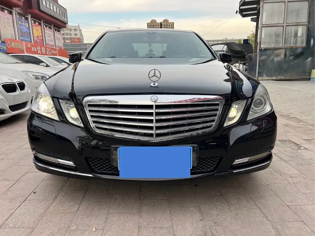 Mercedes-Benz E-Class (Import) — миниатюра 2