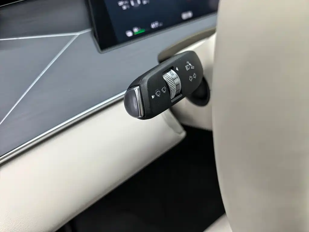BYD Han L 2025 DM-i 200KM Flagship