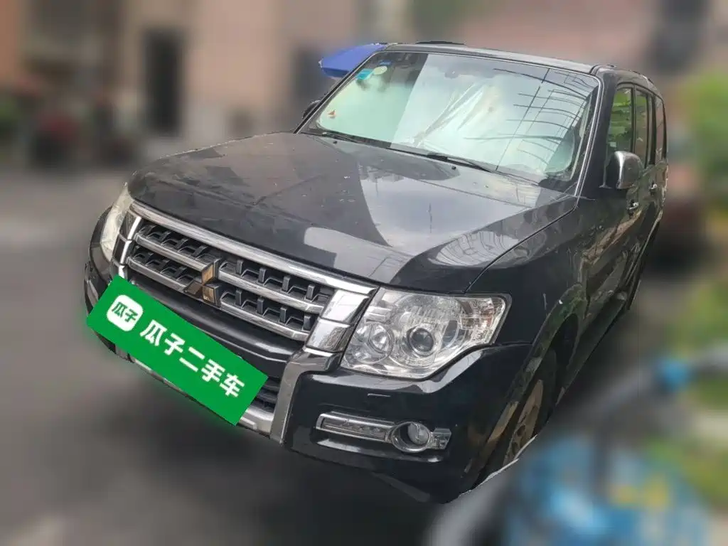 Mitsubishi 2015 3.0L AT Elite V