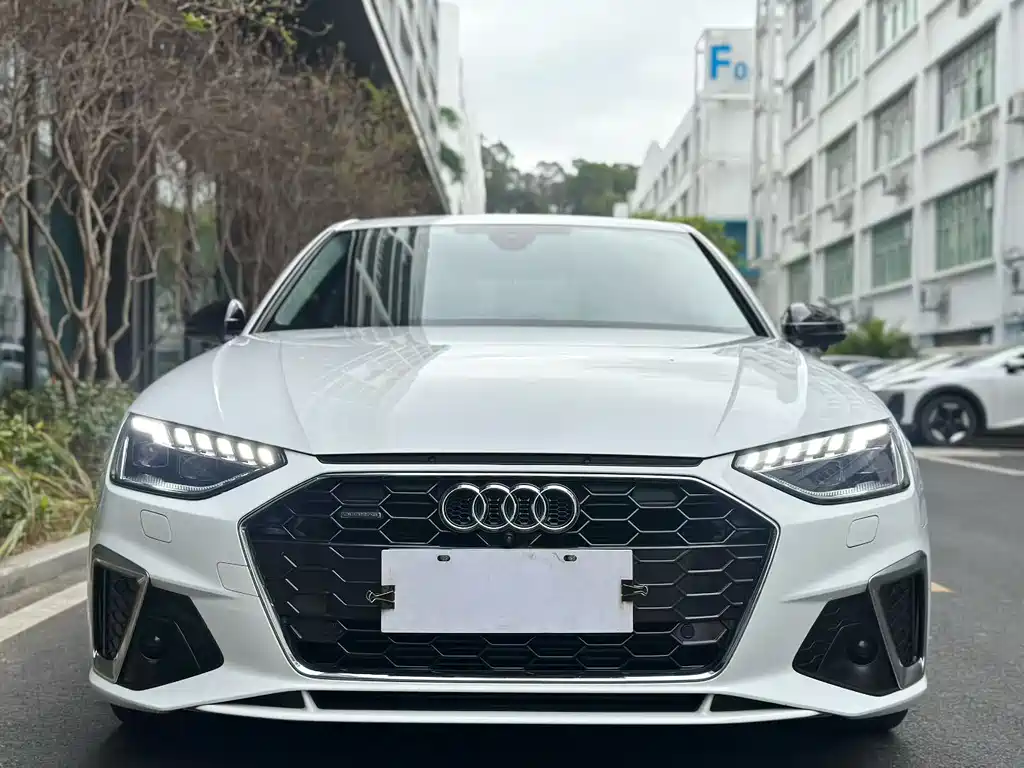 Audi A4L 2022 45 TFSI quattro
