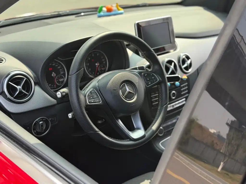 Mercedes-Benz B-Class B 2015 B 200