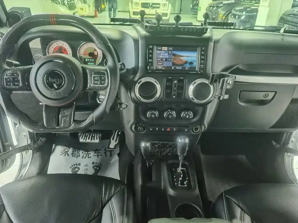 Jeep Wrangler — миниатюра 11
