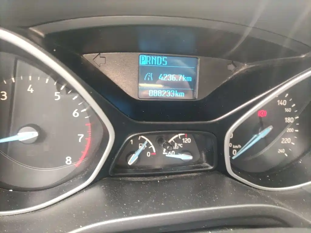 Ford Focus — миниатюра 8