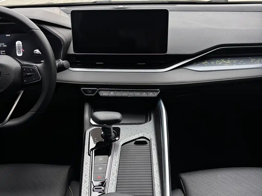 GEELY AUTOMOBILE XINGRUI