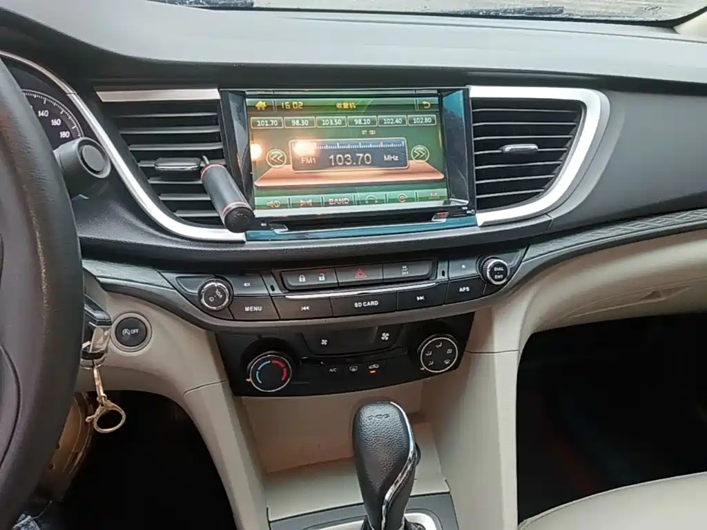 Buick Excelle — миниатюра 13