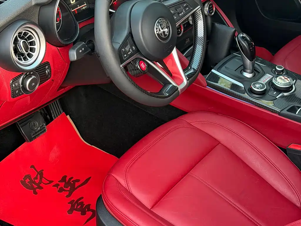 Alfa Romeo Stelvio — миниатюра 11