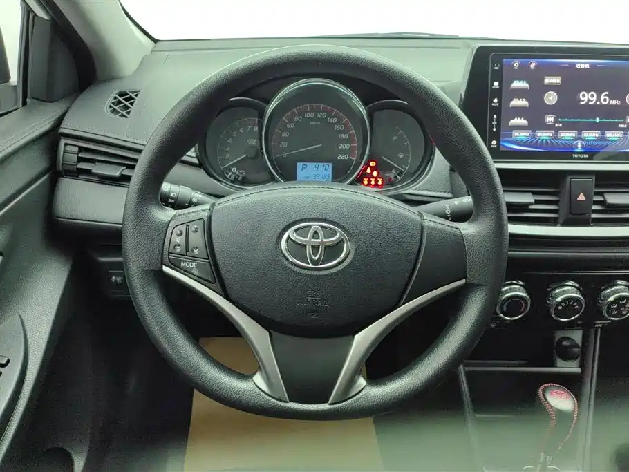 TOYOTA VIOS