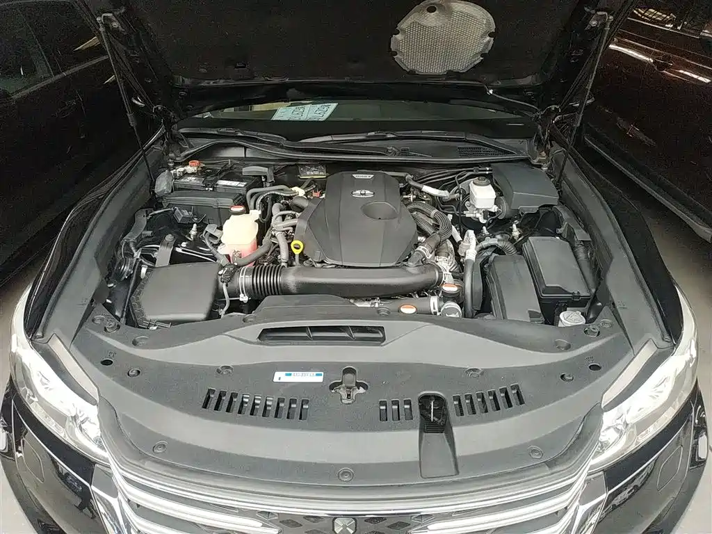 Toyota Crown 2015 2.0T Fashion