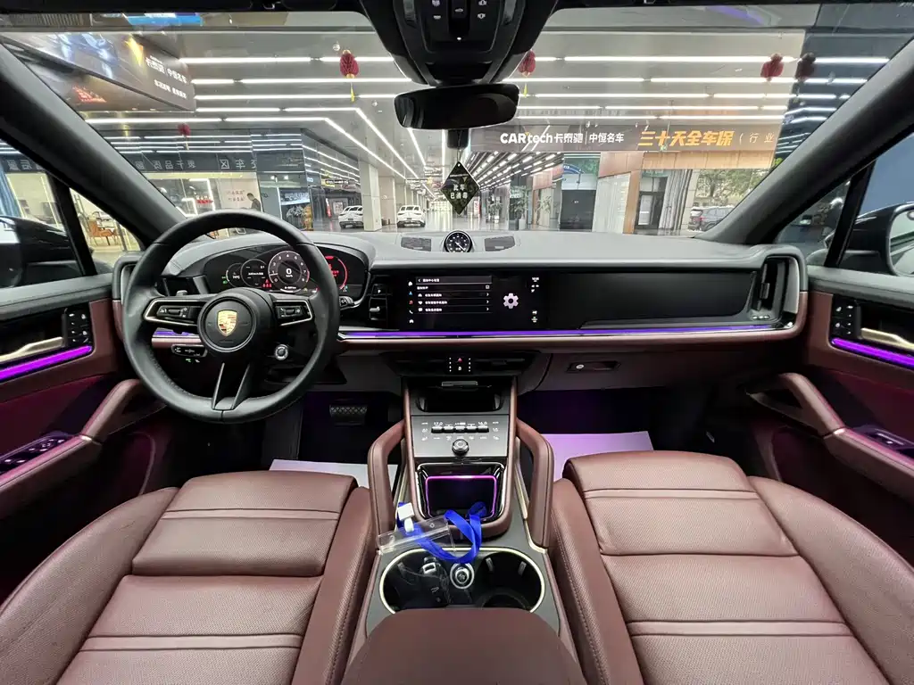 Porsche Cayenne — миниатюра 14