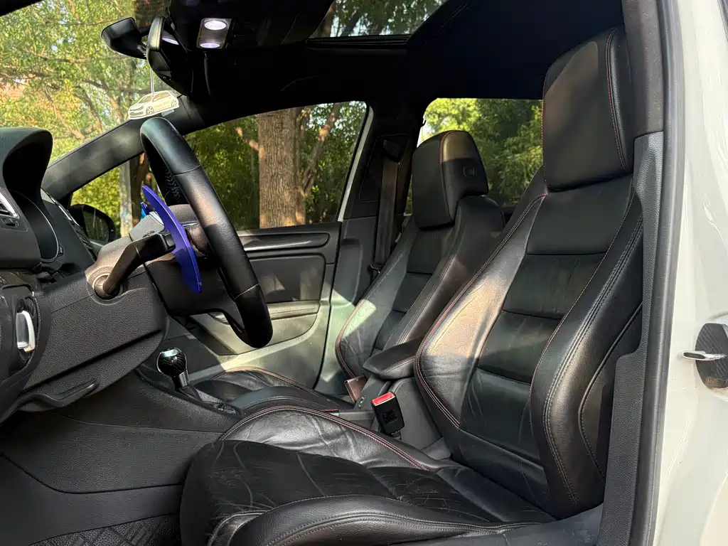Volkswagen Golf GTI — миниатюра 6
