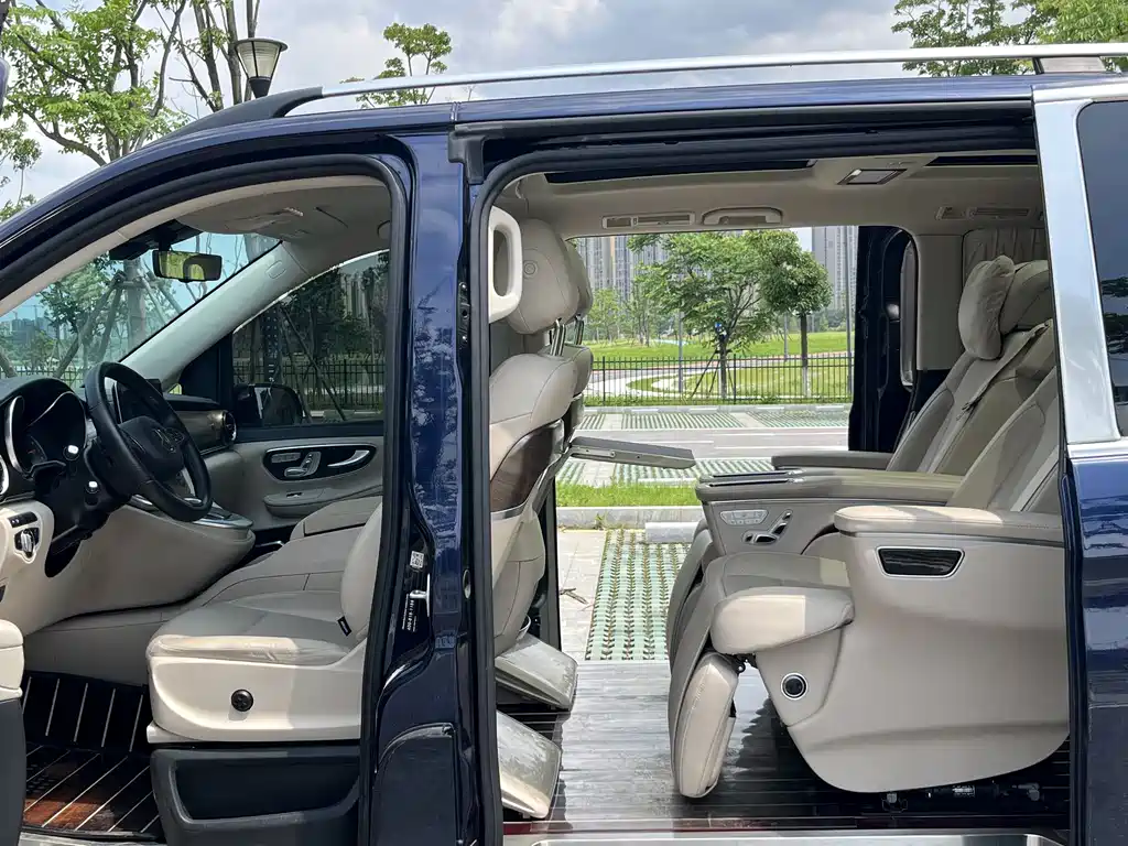 Mercedes-Benz V-Class V 2021 V 260 L Luxury
