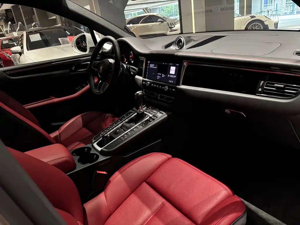 Porsche Macan — миниатюра 18