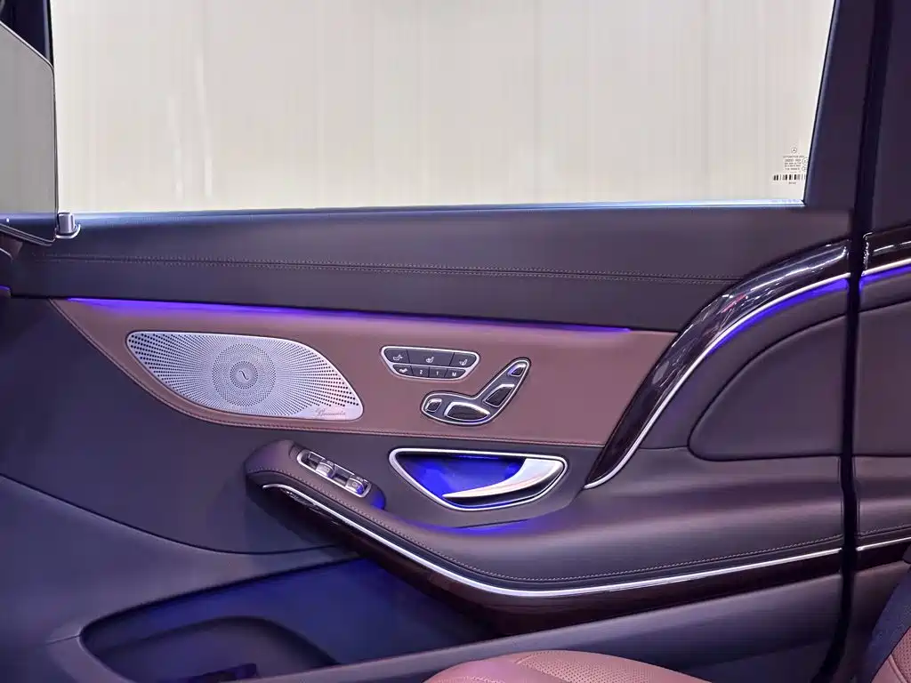 Mercedes-Benz S-Class — миниатюра 17