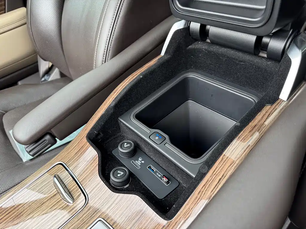 Land Rover Range Rover — миниатюра 15