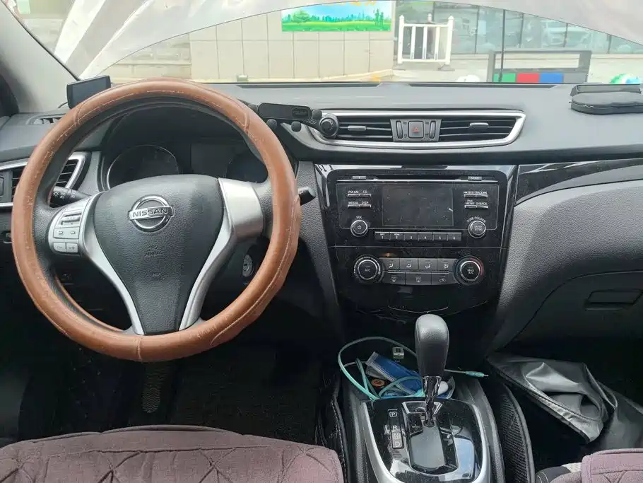 Nissan Qashqai — миниатюра 12