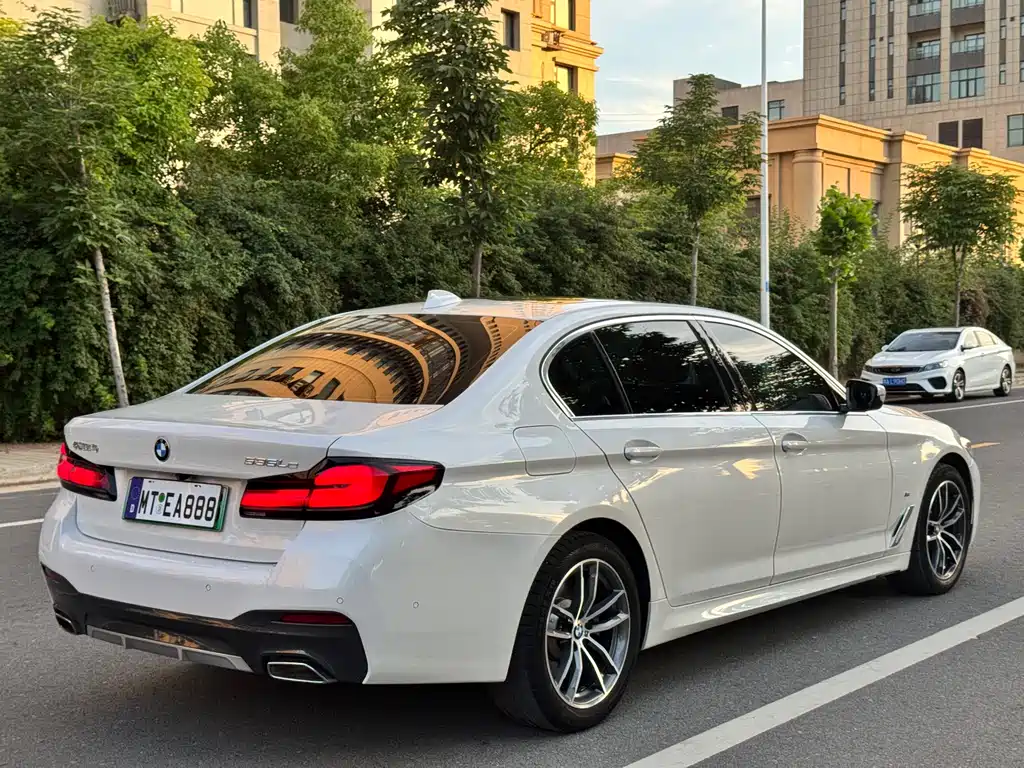 BMW 5 Series 5 2021 535Le M Sport