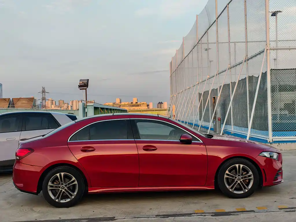 Mercedes-Benz A-Class — миниатюра 4