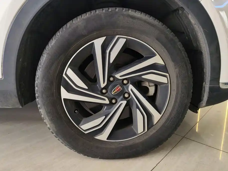 Hongqi Hongqi HS5 — миниатюра 6