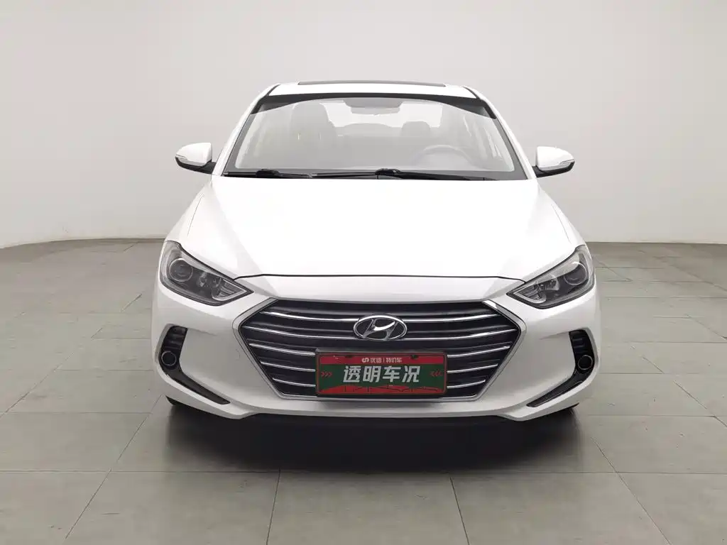 Hyundai Elantra — миниатюра 3